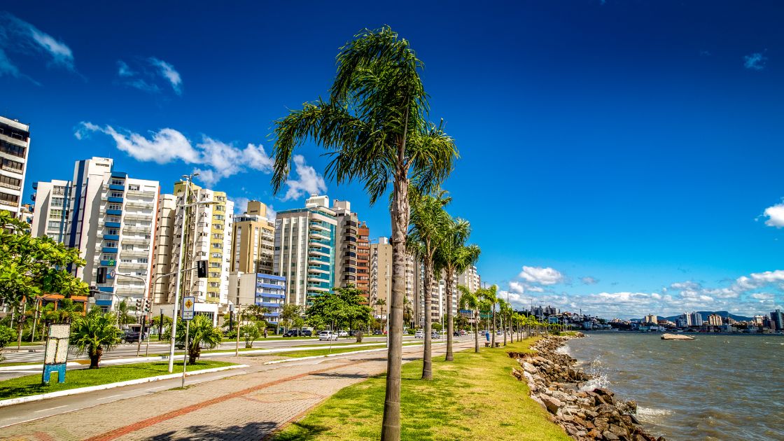 Passagem de Ônibus de  para 